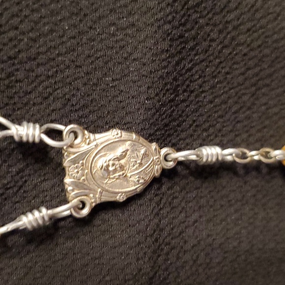 Holy Rosary Beads - Picture 3 of 5